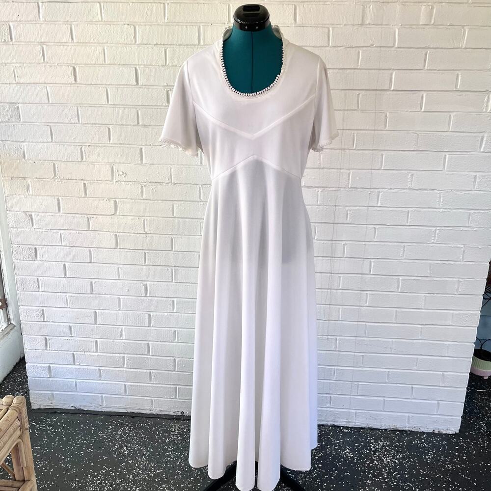 Vintage 70s white polyester maxi dress
